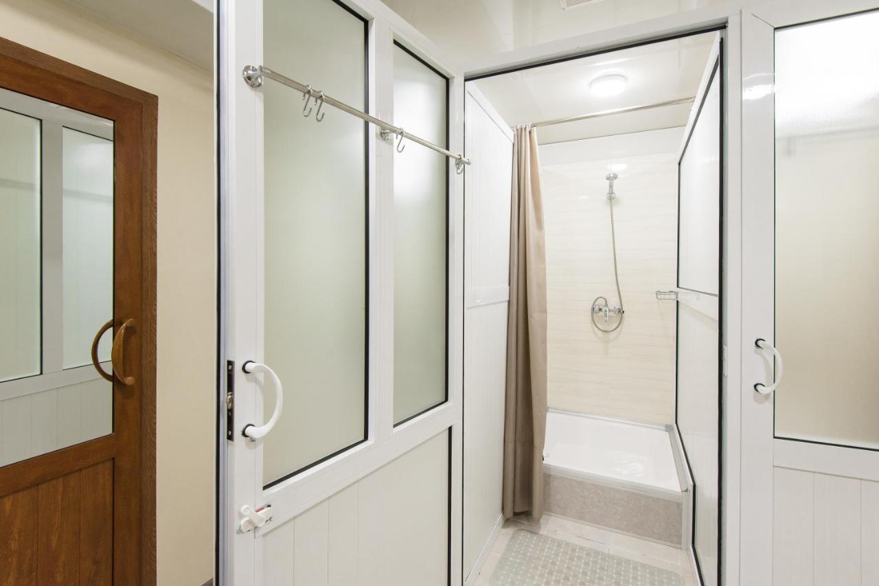 Boloxona Hostel Tashkent Ngoại thất bức ảnh